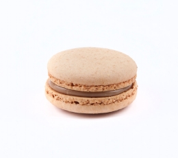 cupcake caramel macaron